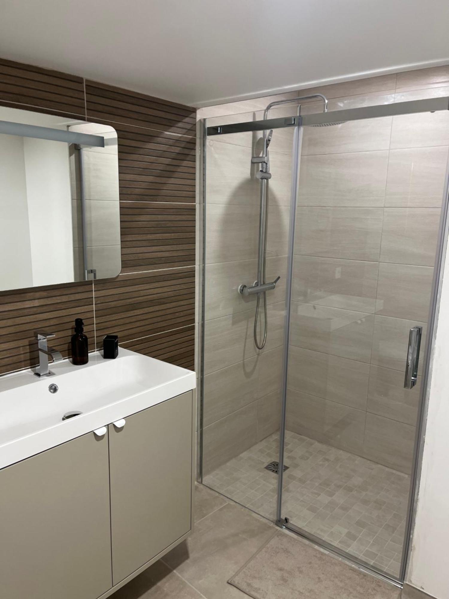 Appartamento Duplex Raffine, Elegant & Climatise - La Mezz Nîmes Esterno foto